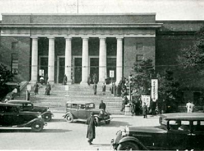 outside the second Kokufu Ten, 1934